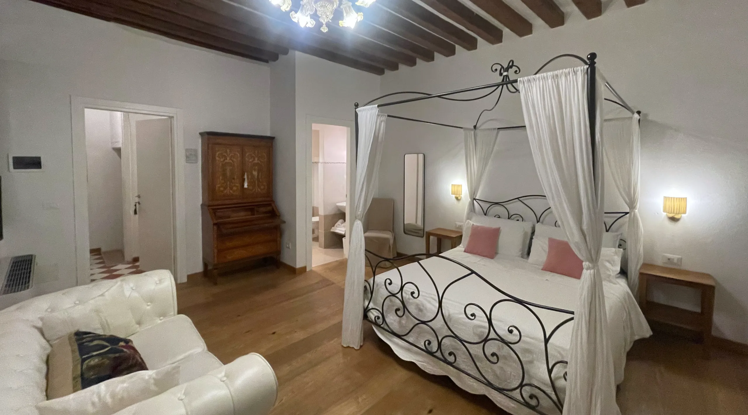 Romantic Room-Slider1